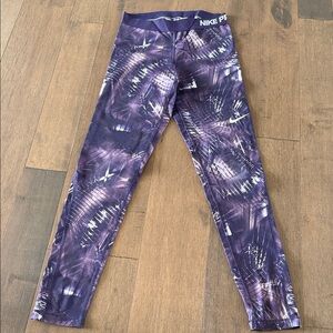 Nike Dynamic Purple Leggings